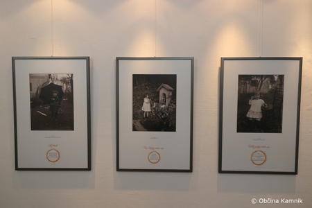 Odprtje fotografske razstave Otroštvo, kot je bilo nekoč (1)